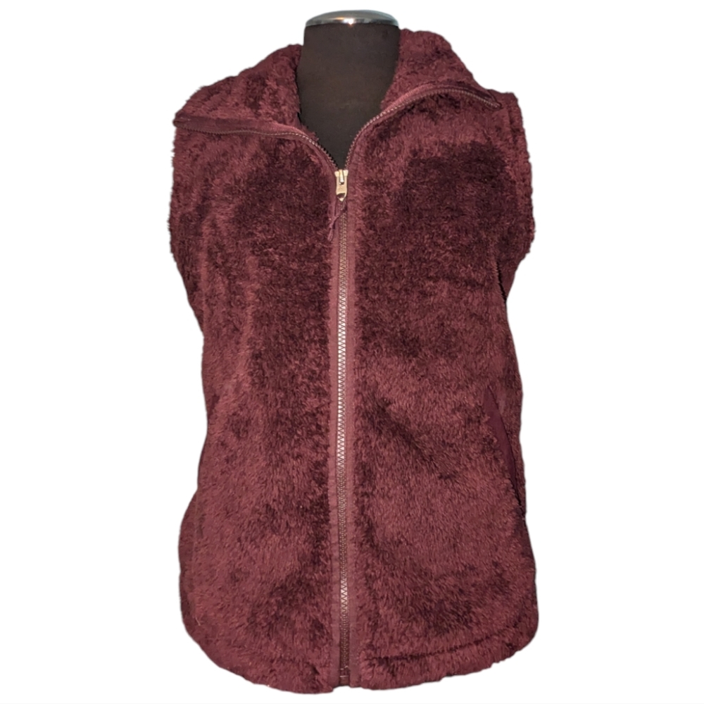 The North Face women's furry fleece vest, size medium. Color: maroon